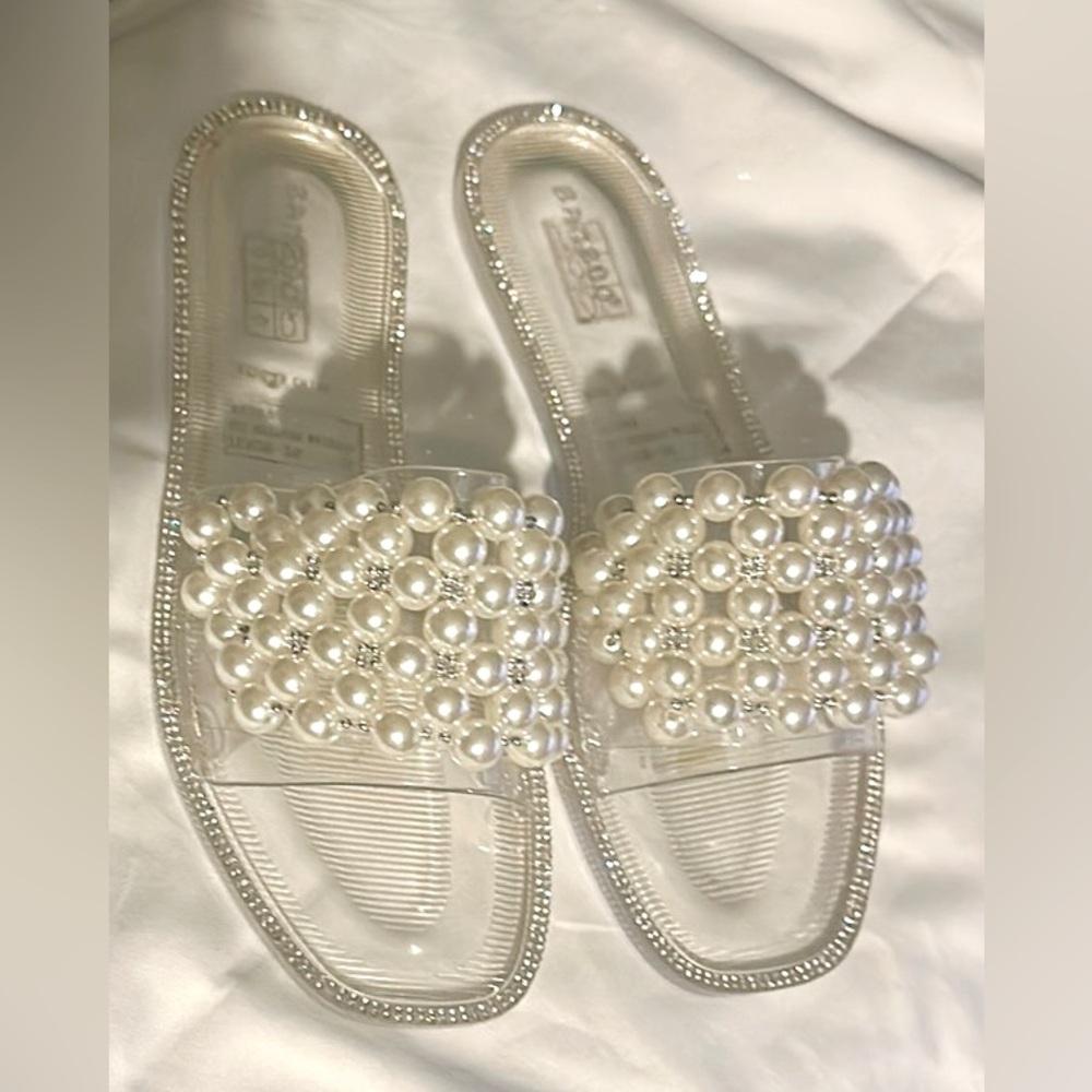 Pearl Slipper Sandals